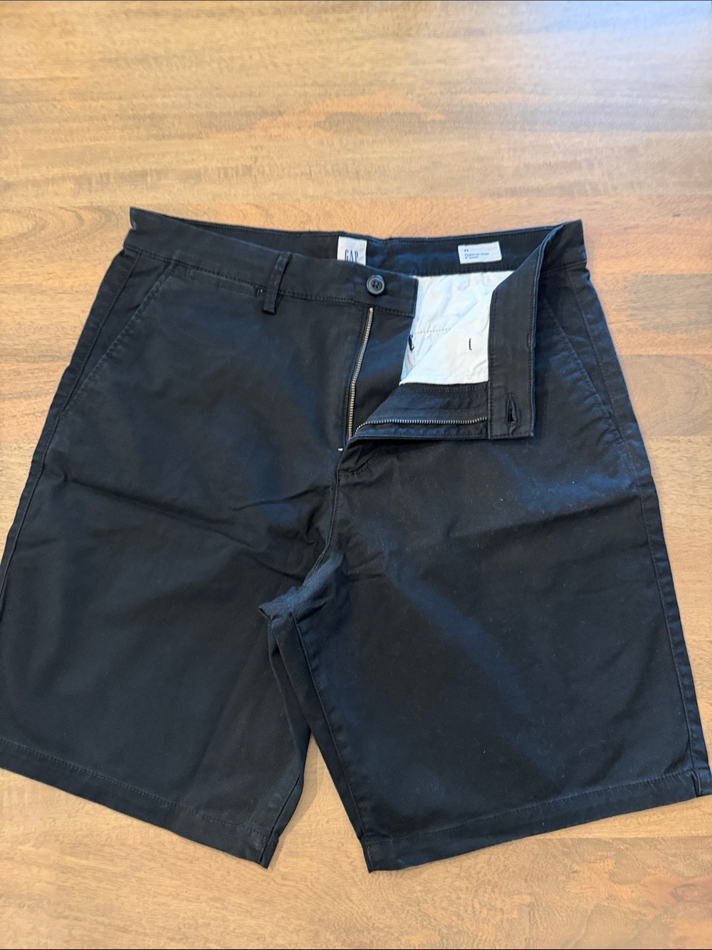 GAP Men's Black Flat-Front Shorts